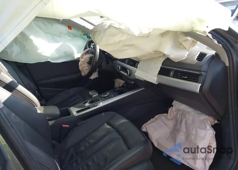 2017 Audi A4 2.0T Ultra Premium z USA, uszkodzony, nr VIN WAUGMAF48HN045962